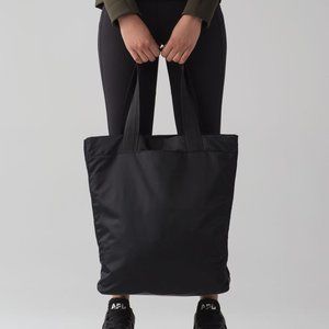 Lululemon NWT Double Up Tote Bag